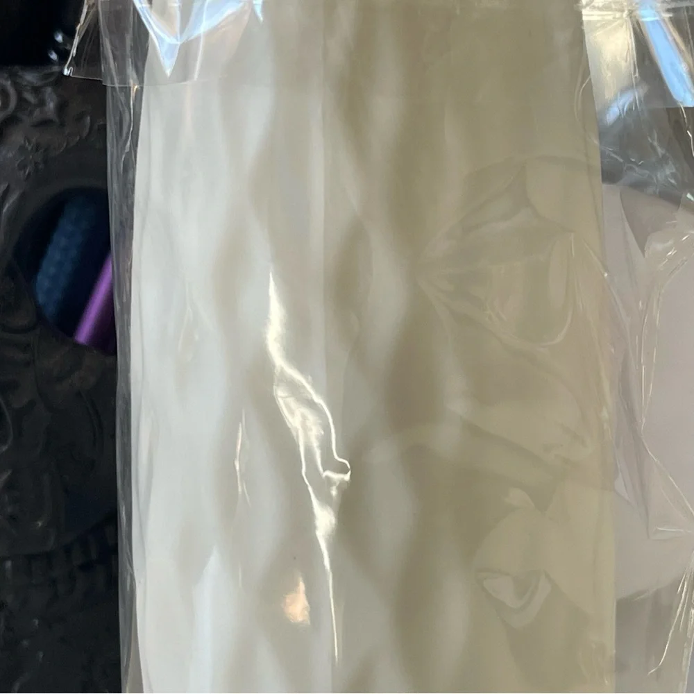 3/$15 Cream White Plastic Vase Textured Plastic Aesthetic Vase Home Decor